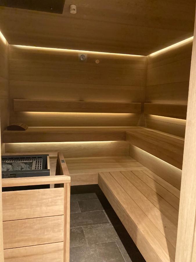 Hahnenkamm Suite Ski-In Ski-Out Direkt An Der Hahnenkammbahn كيتزبوهيل المظهر الخارجي الصورة